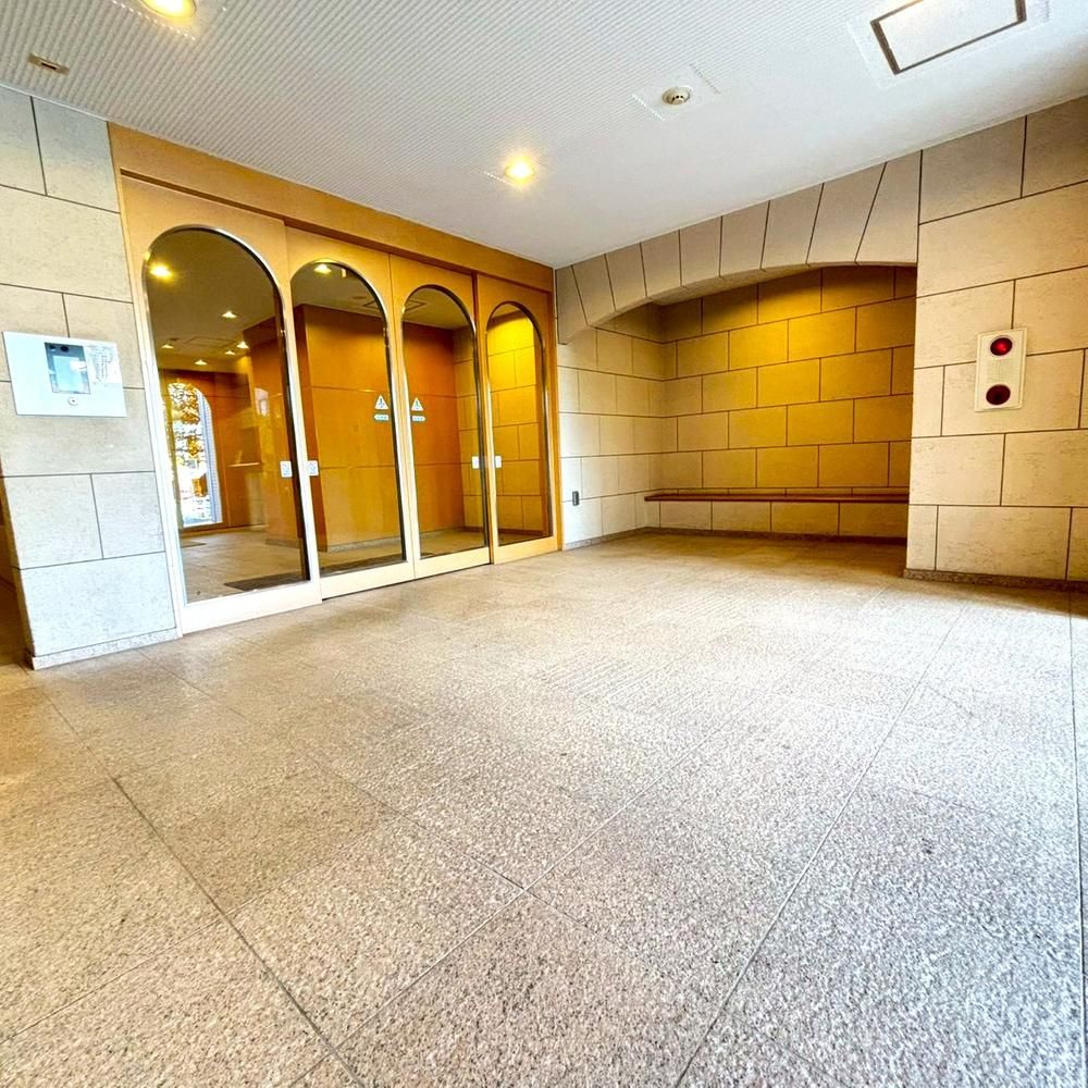 Renovated 3LDK Apartment near Azamino Station, Yokohama - Thumbnail 3
