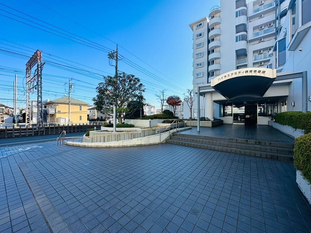 2LDK Apartment for Sale in Yamato, Kanagawa - Thumbnail 3