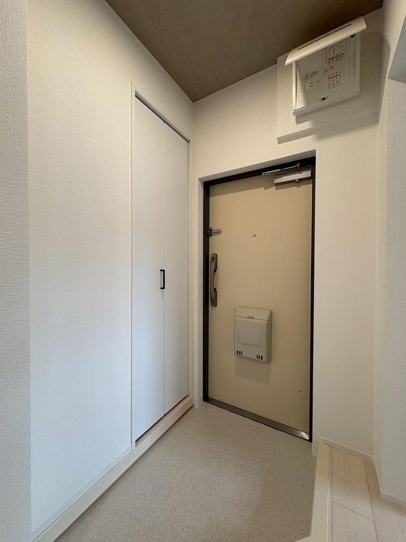 2LDK Apartment for Sale in Konandai, Yokohama - Thumbnail 2