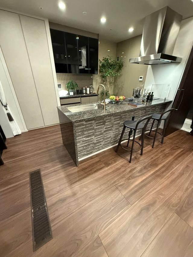 New 3LDK Apartment for Sale in Urawa Tower, Saitama - Image 1