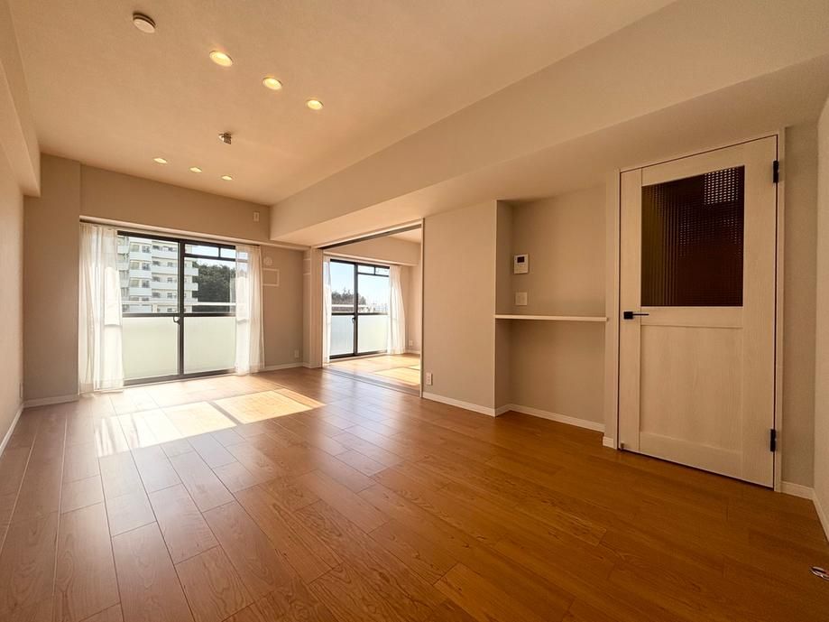 Renovated 3LDK Apartment in Ebina, Kanagawa - 70.12m² - Thumbnail 2
