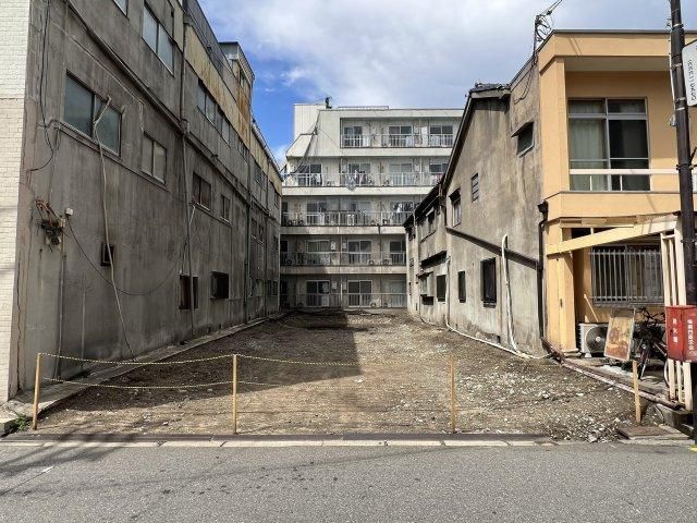 Land for Sale in Nishinari Ward, Osaka | 193.38 sqm - Thumbnail 2