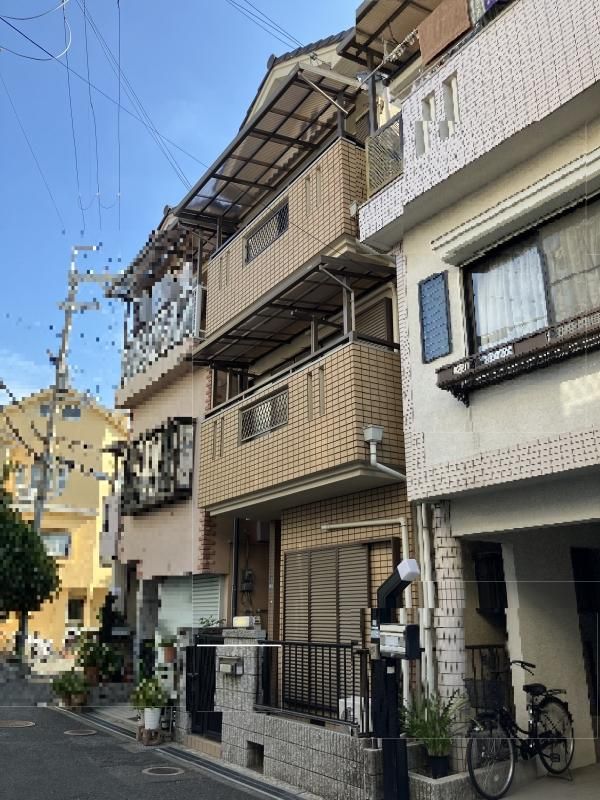 3DK Detached House for Sale in Neyagawa City, Osaka - Thumbnail 2