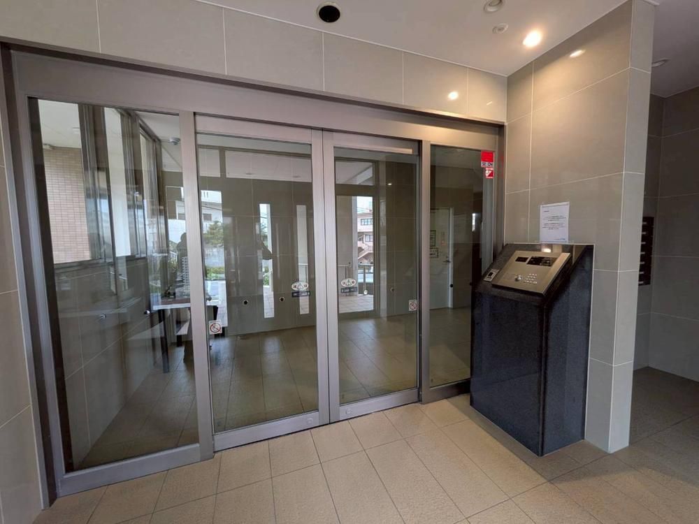 4LDK Apartment for Sale in Naha, Okinawa - Thumbnail 2