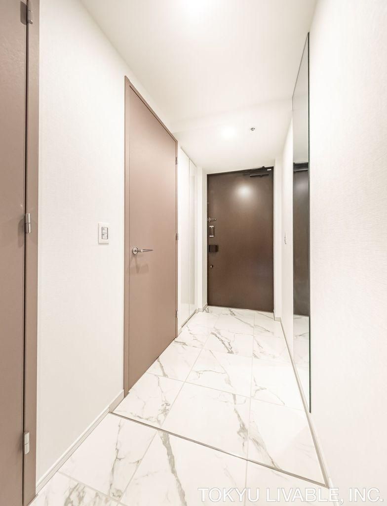 3LDK 71m2 Apartment for Sale in Yokohama, Kanagawa - Thumbnail 4