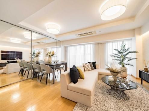 2LDK Apartment for Sale in Shinjuku, Tokyo - 77.56 m² - Thumbnail 3