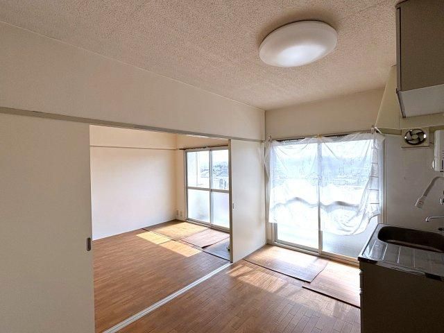 2DK Apartment for Sale in Minami Ward, Yokohama - 5,000,000 Yen - Thumbnail 4