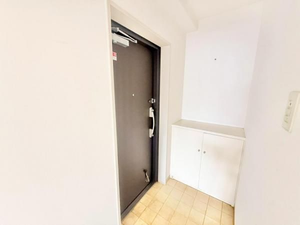 3LDK Apartment for Sale in Funabashi, Chiba - 63m² - Thumbnail 2