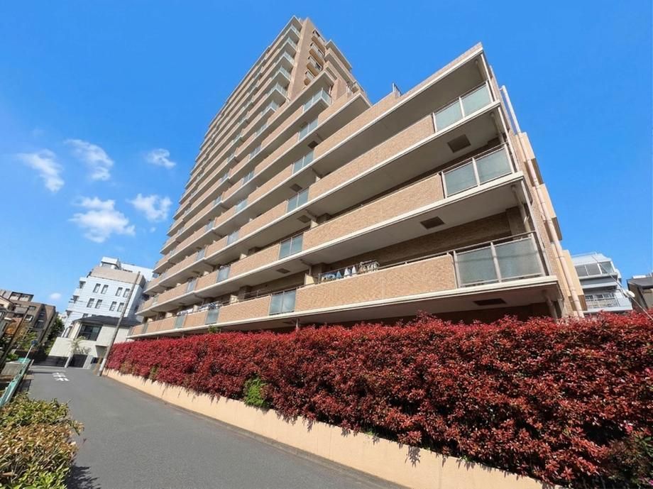 3LDK Apartment for Sale in Minami-ku, Saitama City - Thumbnail 2