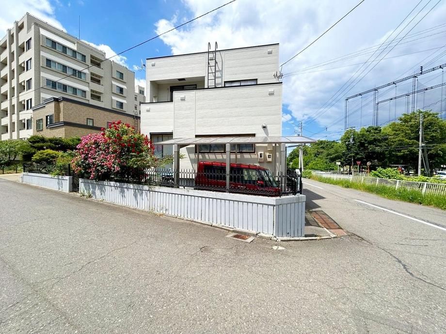 Land for Sale in Chuo-ku, Sapporo - 271m2 Corner Lot - Thumbnail 3