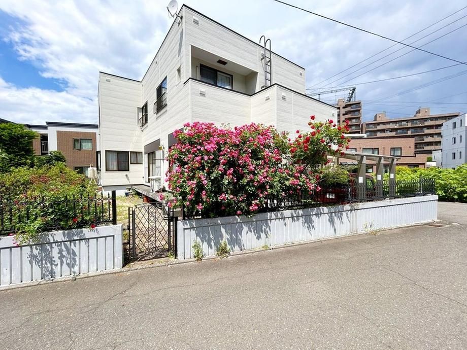 Land for Sale in Chuo-ku, Sapporo - 271m2 Corner Lot - Thumbnail 4