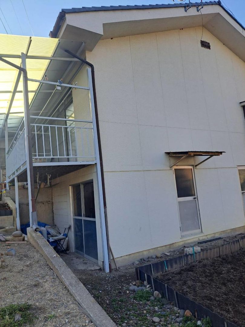 Partially Renovated 5DK House with Land in Ueda, Nagano - Thumbnail 4