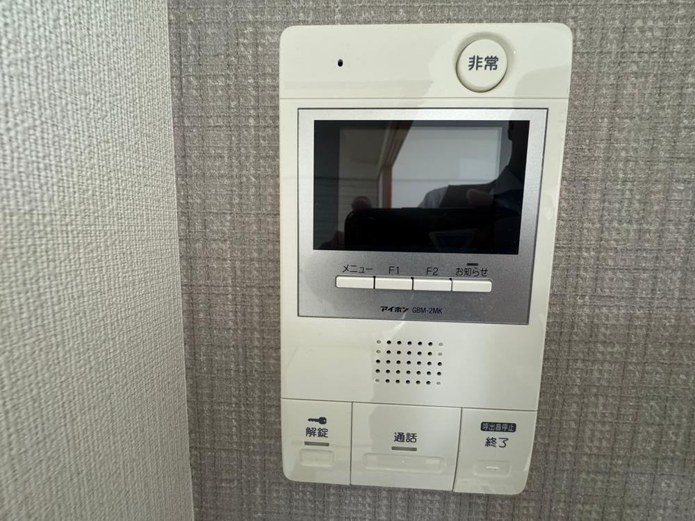 Renovated 3LDK Apartment in Toyohira, Sapporo Near Two Subway Lines - Thumbnail 2
