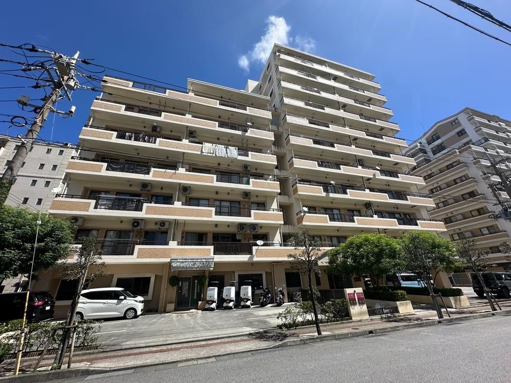 3LDK Apartment for Sale in Naha City, Okinawa - Thumbnail 2