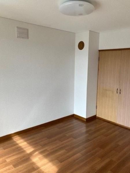 Renovated 4LDK House for Sale in Asahikawa, Hokkaido - Thumbnail 3