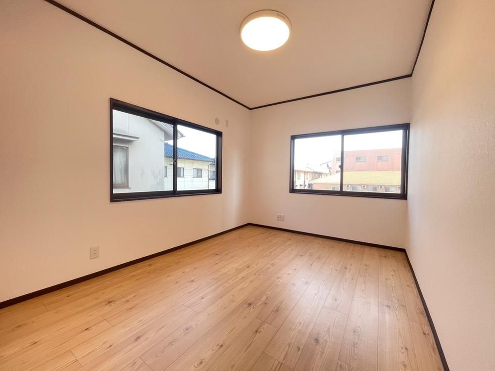 Renovated 2LDK House Near Higashi-Onomichi Station, Onomichi - Thumbnail 4