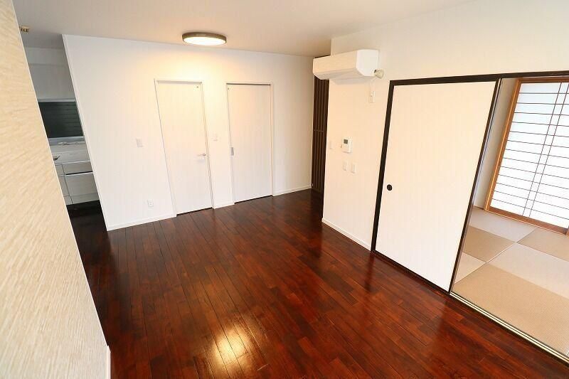 Renovated 2LDK Apartment for Sale in Naha, Okinawa - Thumbnail 4