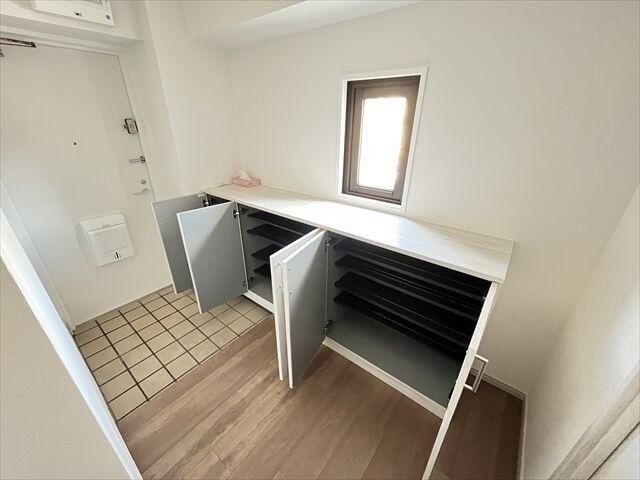 Renovated 2LDK Apartment Near Dōtoku Station, Nagoya - Thumbnail 3