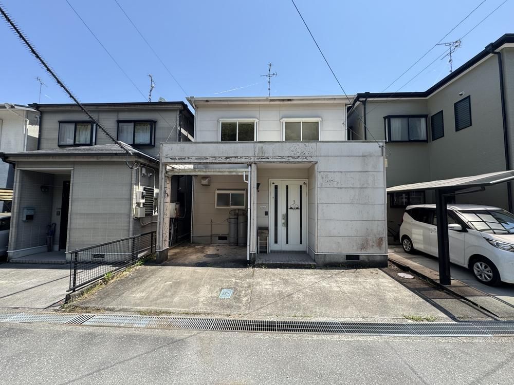 4LDK Detached House with Garden in Kochi City - 12.3 Million Yen - Thumbnail 3