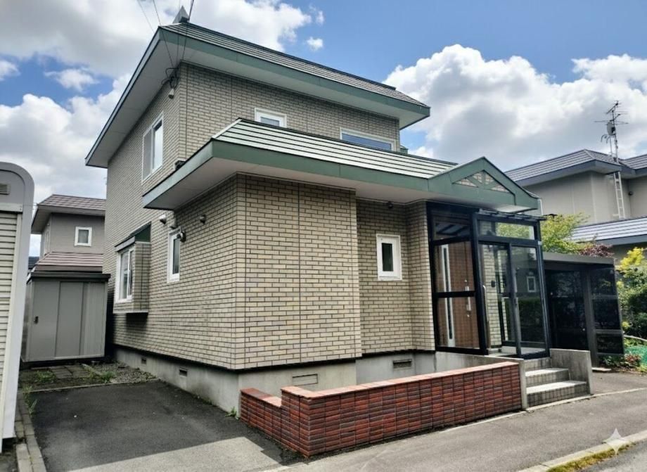 4LDK Detached House in Higashinaebo, Sapporo - 208.96m2 Land - Thumbnail 2