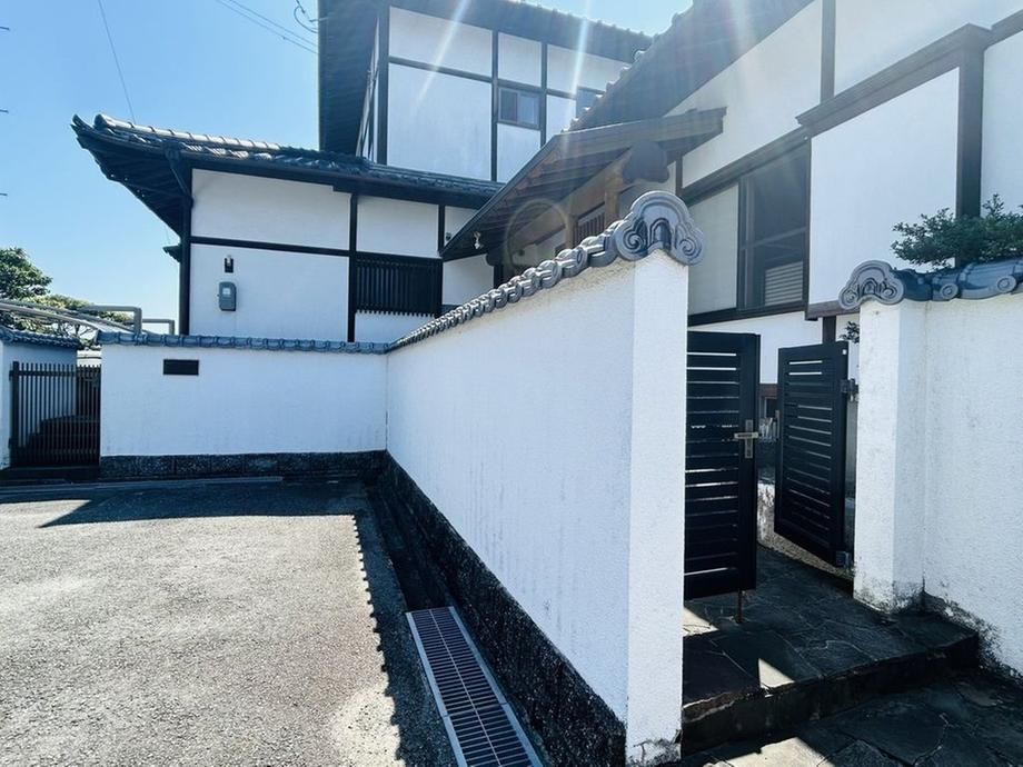 5DK+S House for Sale in Yukuhashi, Fukuoka - 122 Tsubo Land - Thumbnail 4