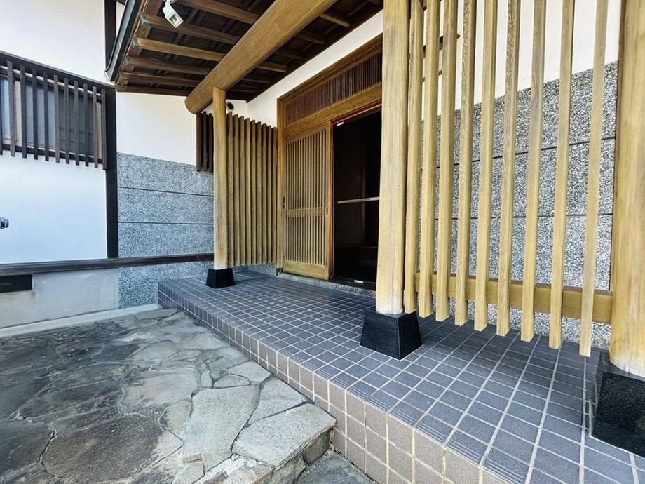 5DK+S House for Sale in Yukuhashi, Fukuoka - 122 Tsubo Land - Thumbnail 2