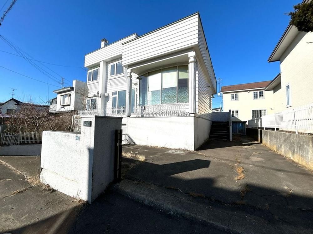 Renovated 4LDK House for Sale in Kushiro, Hokkaido - Thumbnail 2