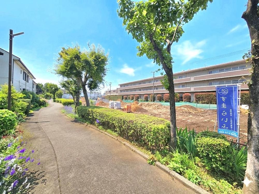 Land for Sale in Higashiyamato, Tokyo - 116.01m2 Lots - Thumbnail 4