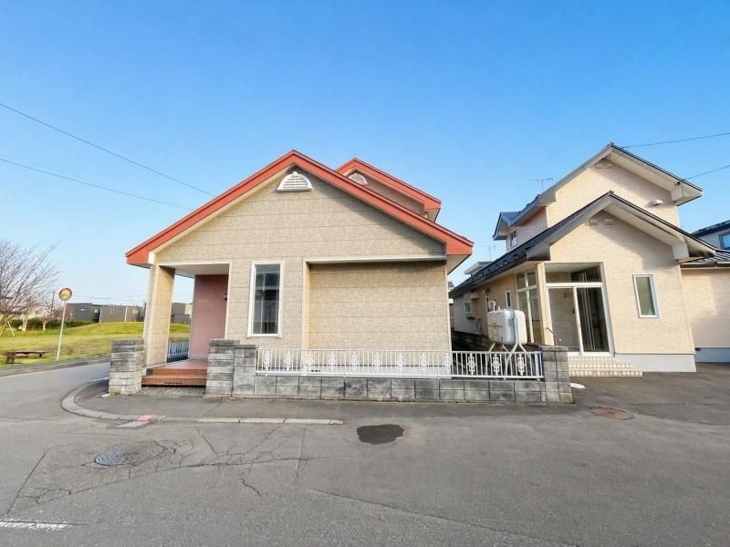 4LDK Detached House in Tomakomai, Hokkaido - 17,200,000 Yen - Thumbnail 2