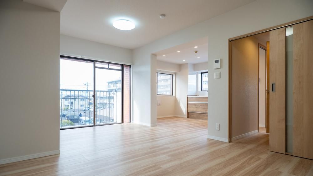Renovated 4LDK Condominium in Yamagata City - 15.9M Yen - Thumbnail 3
