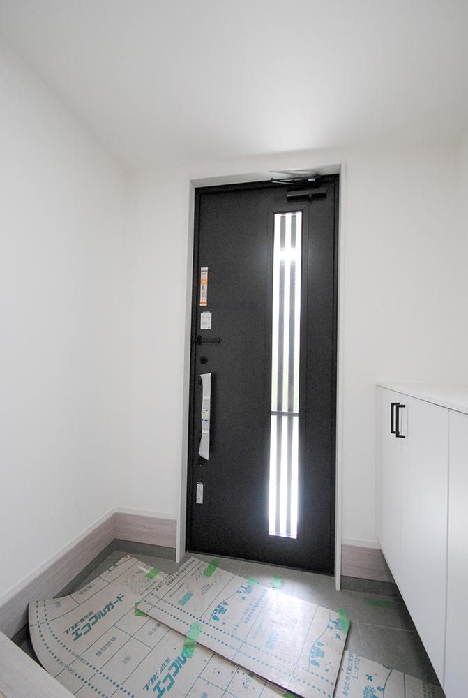 Renovated 5LDK House on Large Corner Lot in Sakaki, Nagano - Thumbnail 2