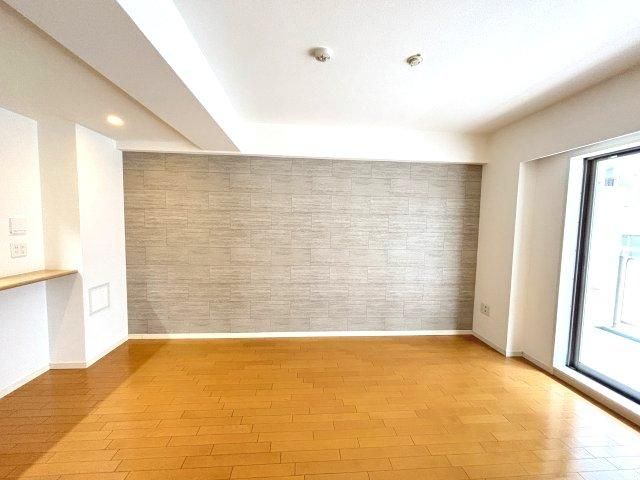 2LDK Apartment for Sale in Haruhino, Kawasaki - Thumbnail 4