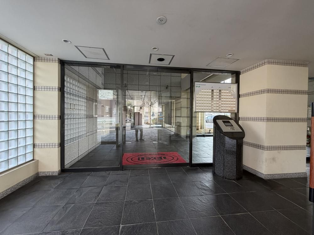 Renovated 3LDK Apartment in Funabashi, Chiba - 78.41m² - Thumbnail 4