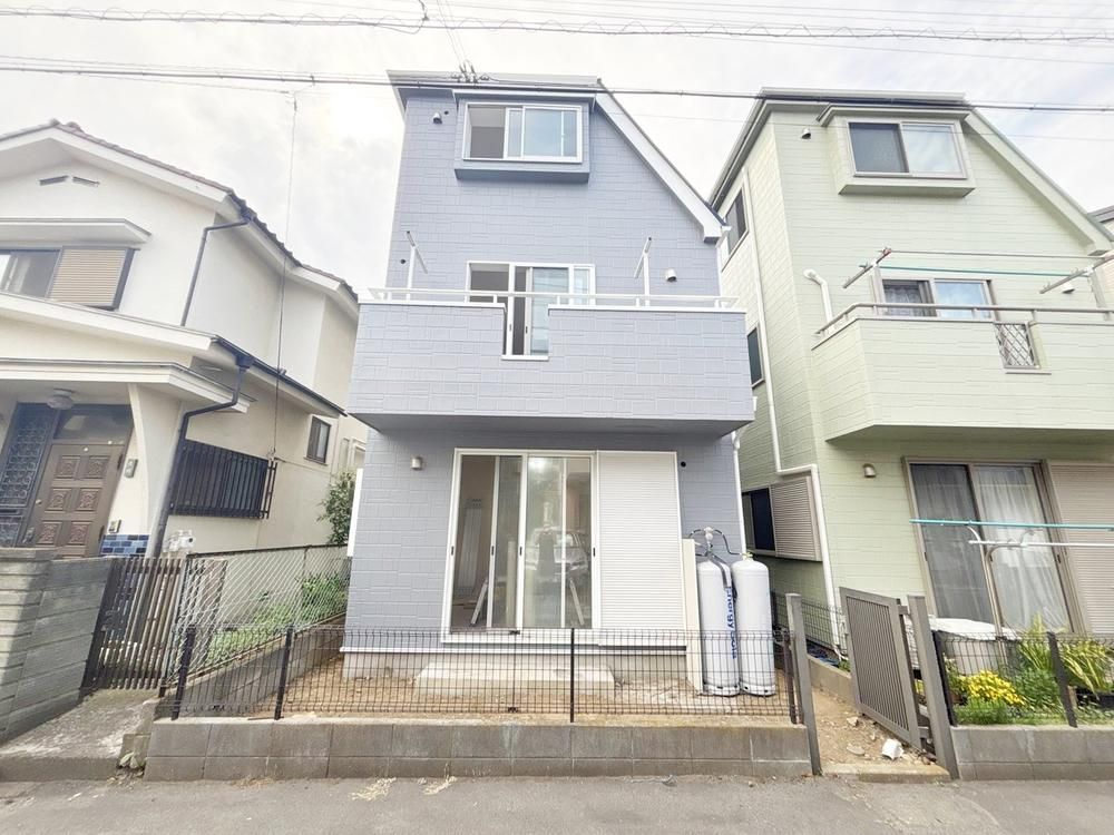 3LDK Detached House for Sale in Fuchu, Tokyo - Thumbnail 2