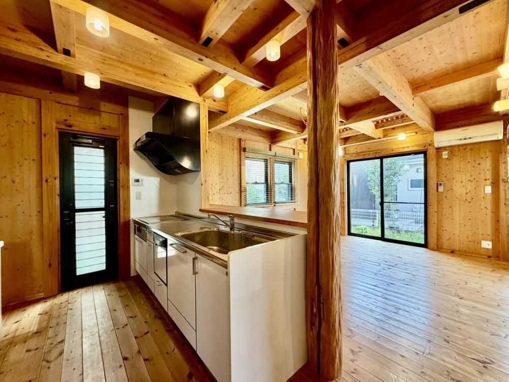 2LDK Detached House for Sale in Ome City, Tokyo - Thumbnail 3