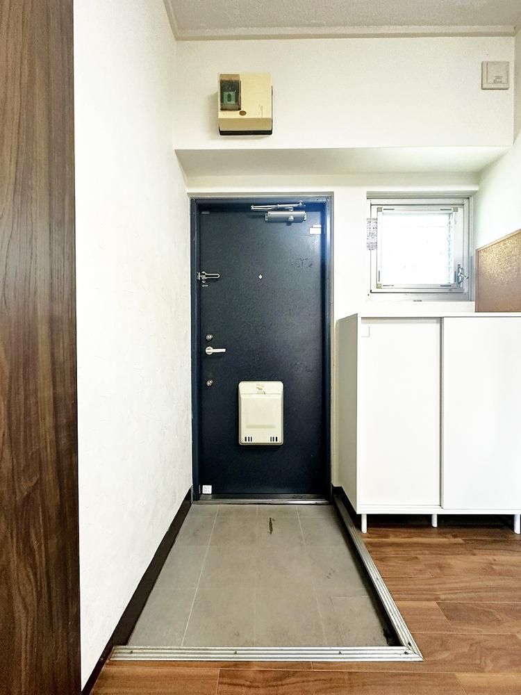 2LDK Apartment for Sale in Funabashi, Chiba - 48m2 - Thumbnail 3