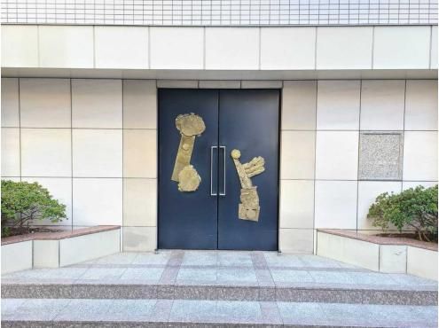 Renovated 2LDK Apartment in Azabu-Juban, Minato, Tokyo - Thumbnail 4