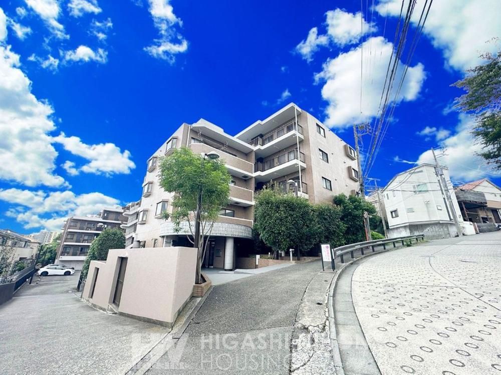 Renovated 3LDK Apartment for Sale Near Tama Plaza, Kawasaki - Thumbnail 2