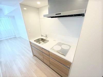 Renovated 1LDK Apartment for Sale in Suita, Osaka - Thumbnail 2