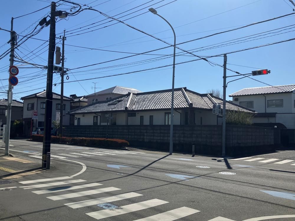 Spacious 3LDK House on Large Corner Lot in Miyazaki City - Thumbnail 2