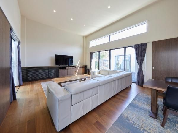 Modern 4LDK House with Large Lot in Hadano, Kanagawa - Thumbnail 3