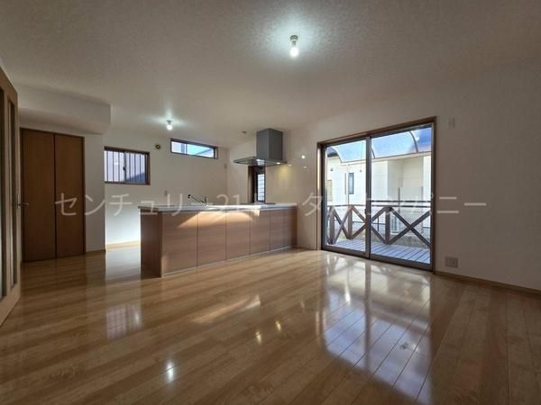 Renovated 4LDK House for Sale in Sadowara-cho, Miyazaki City - Thumbnail 4