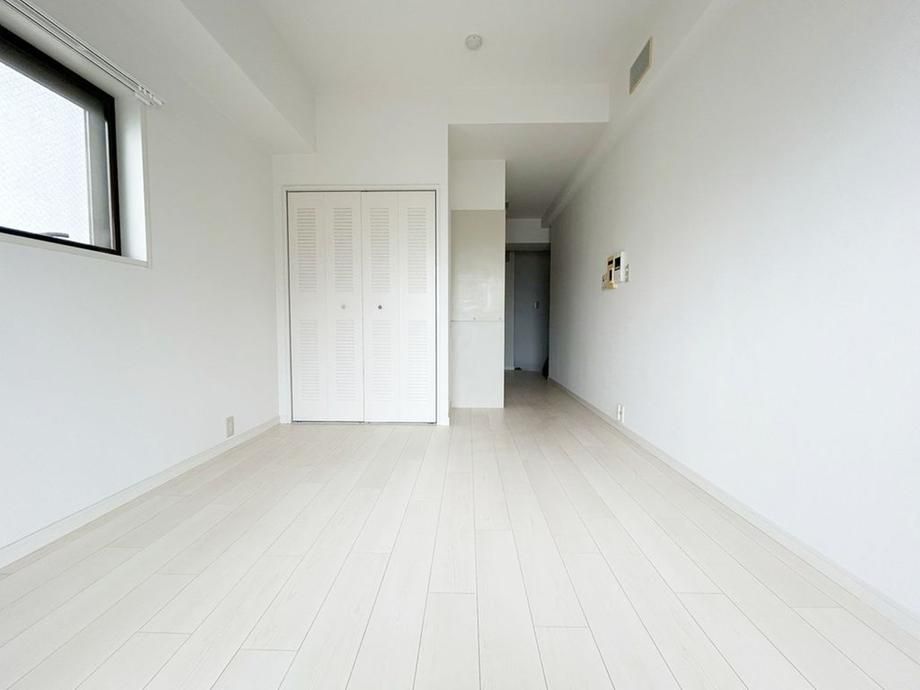 Studio Apartment for Sale in Kawasaki, 19.68m2, Near Moto-Sumiyoshi - Thumbnail 2