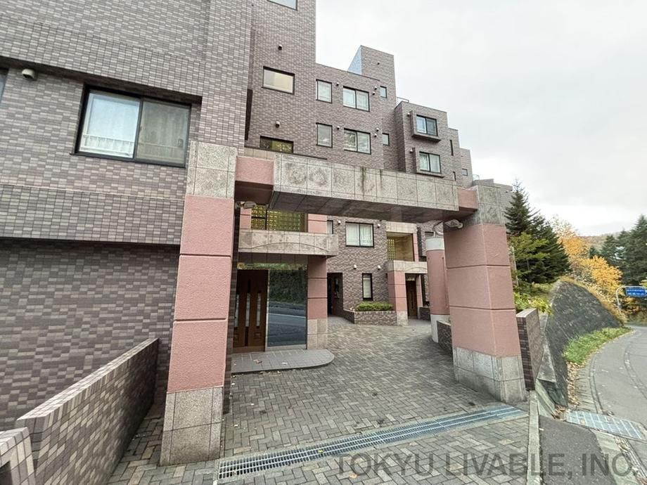 4LDK Apartment for Sale in Sapporo Chuo Ward - 99.93m2 - Thumbnail 3