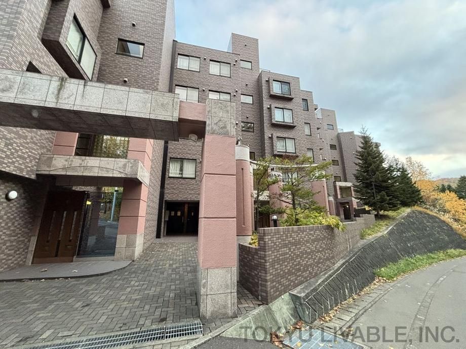 4LDK Apartment for Sale in Sapporo Chuo Ward - 99.93m2 - Thumbnail 2
