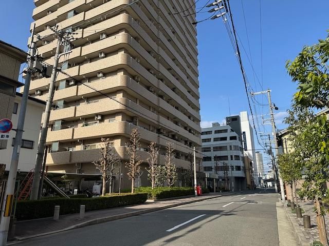 Renovated 3LDK Apartment in Chuo-ku, Osaka - 78.73m2 - Thumbnail 2