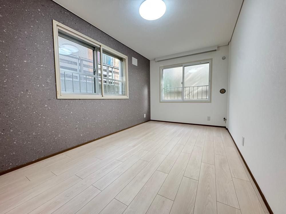 Renovated 3LDK Apartment for Sale in Sapporo Nishiku - Thumbnail 4