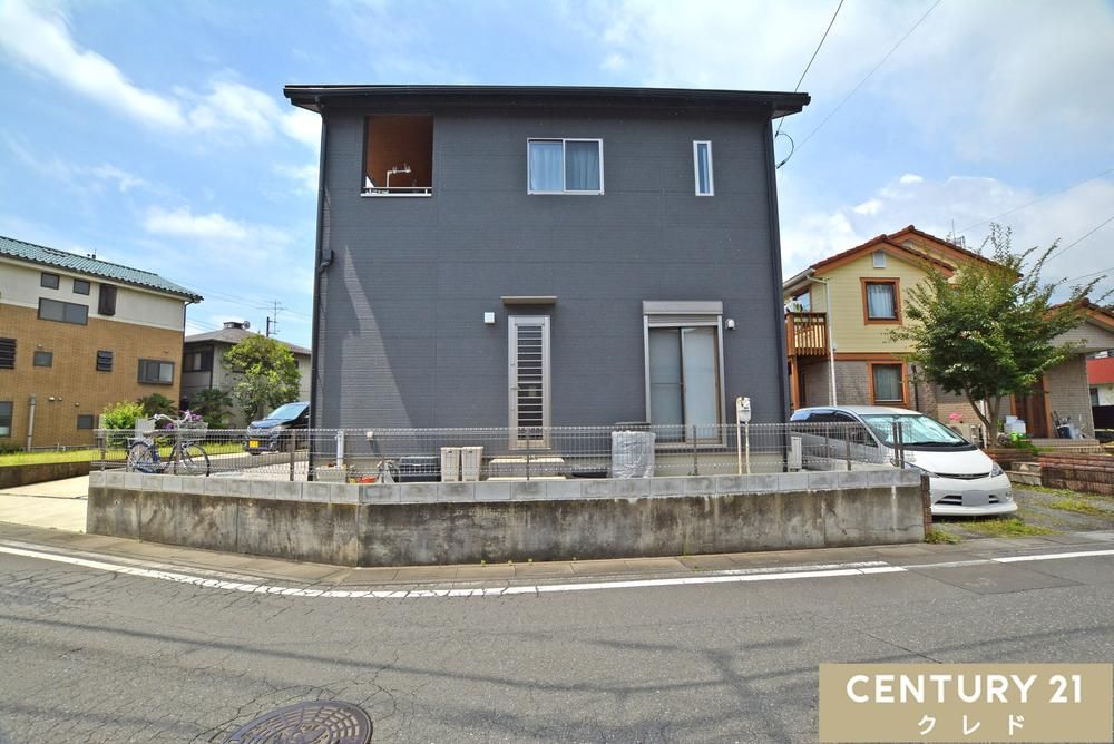 4LDK House with Large Garden Near Komagawa Station in Hidaka - Thumbnail 3