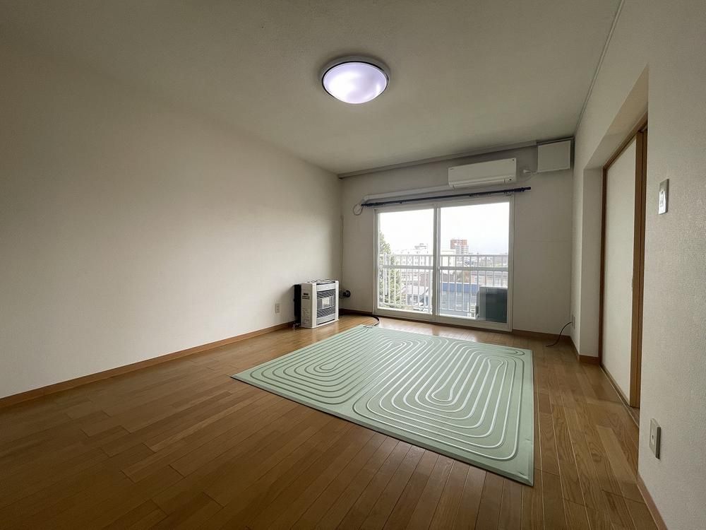 3LDK Apartment for Sale in Kita-ku, Sapporo, Hokkaido - Thumbnail 4