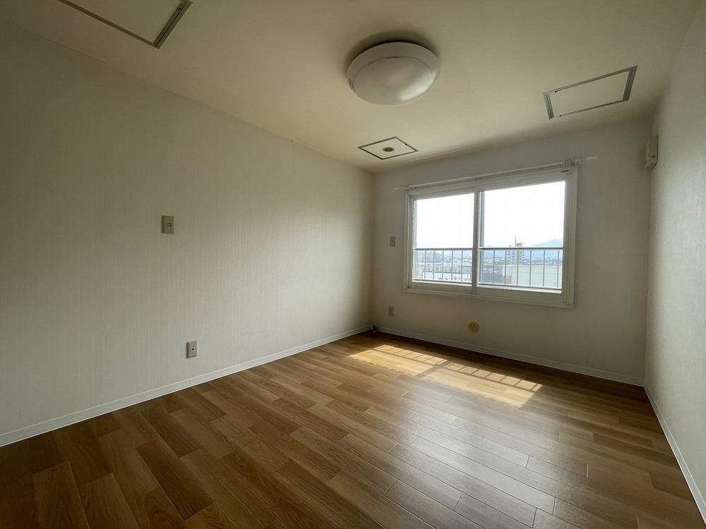 3LDK Apartment for Sale in Kita-ku, Sapporo, Hokkaido - Thumbnail 3